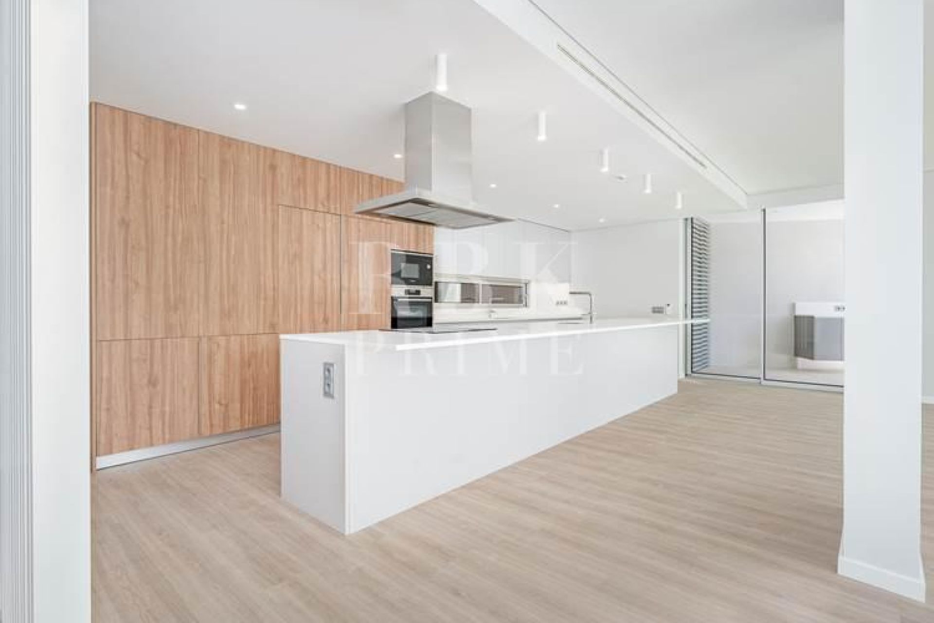 Available - Apartment - Madeira