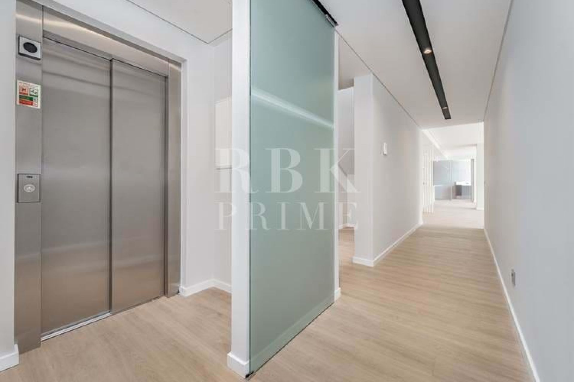 Available - Apartment - Madeira