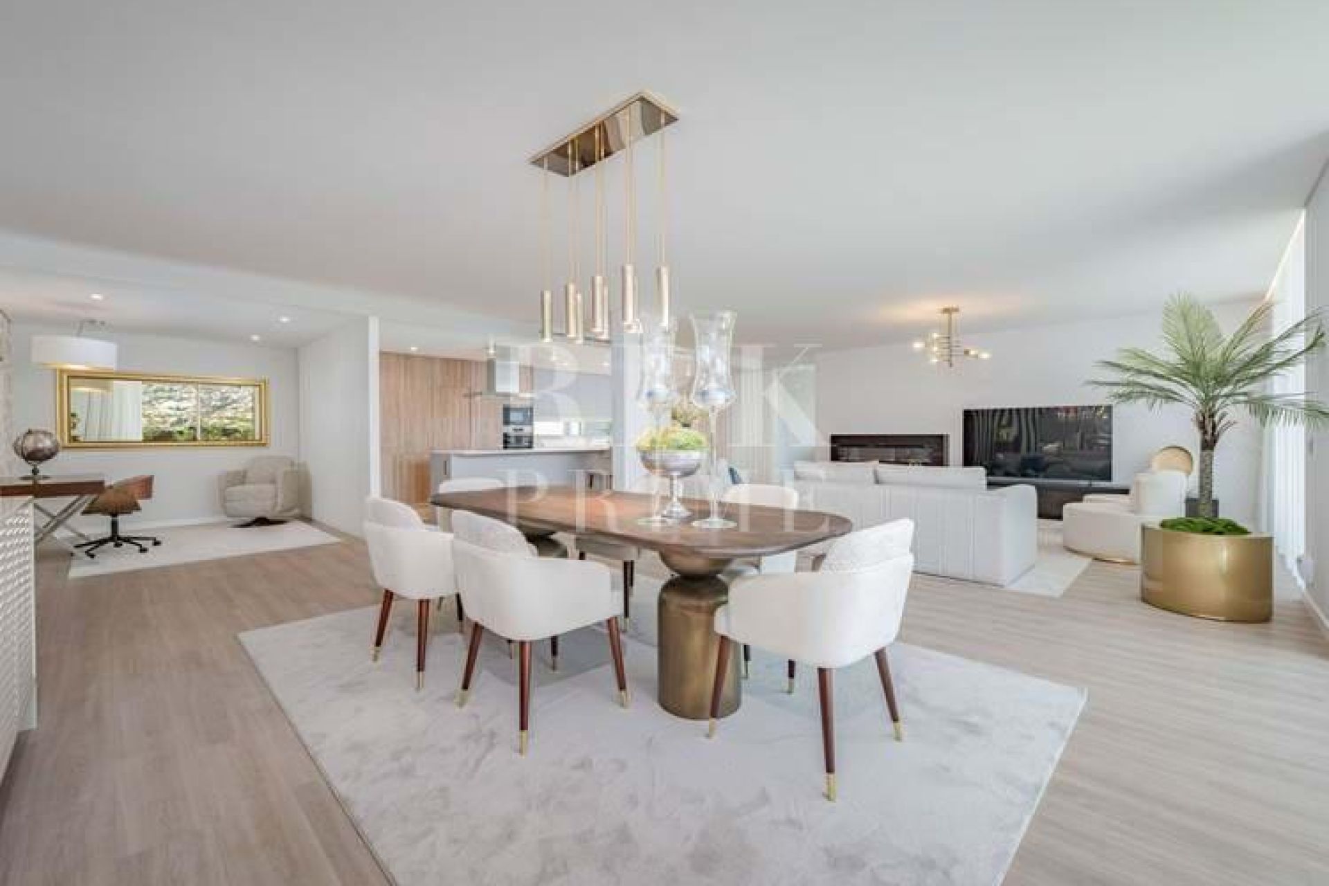 Available - Apartment - Madeira