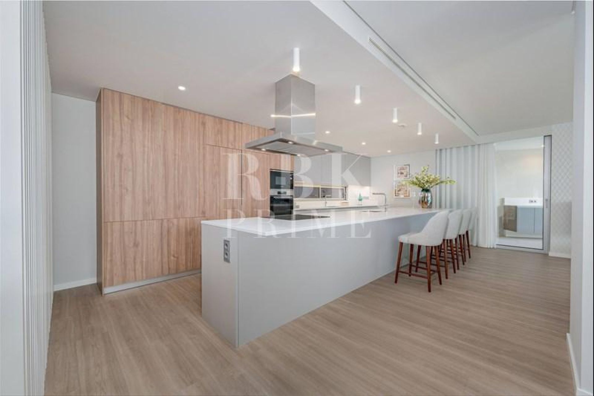 Available - Apartment - Madeira