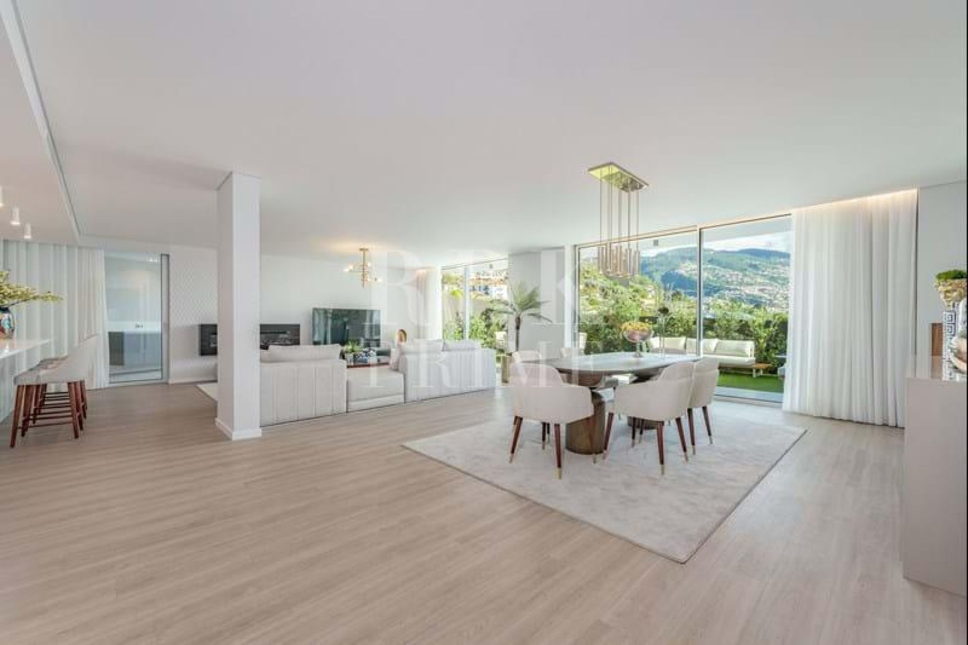 Available - Apartment - Madeira