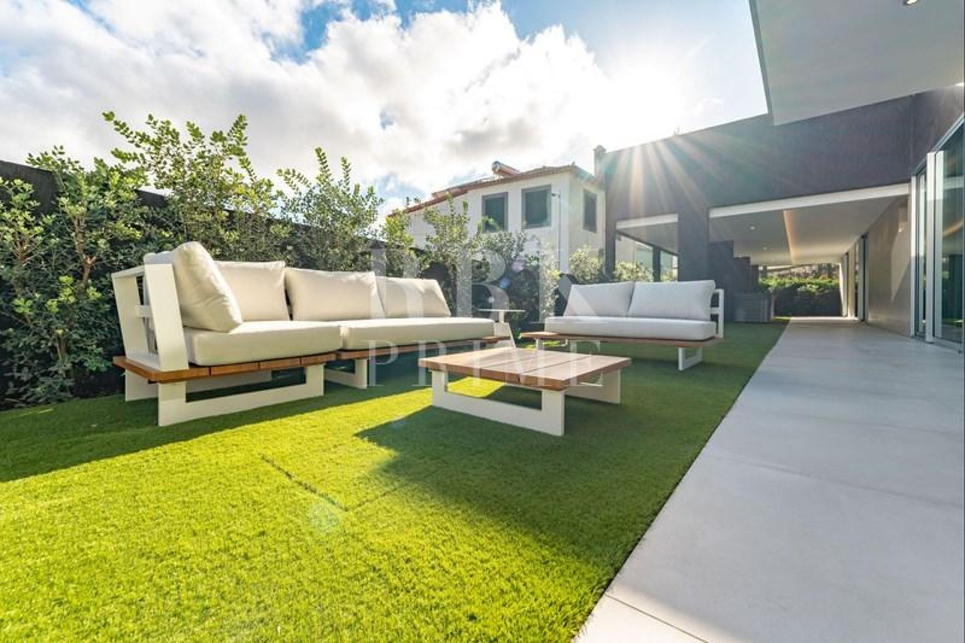 Available - Apartment - Madeira