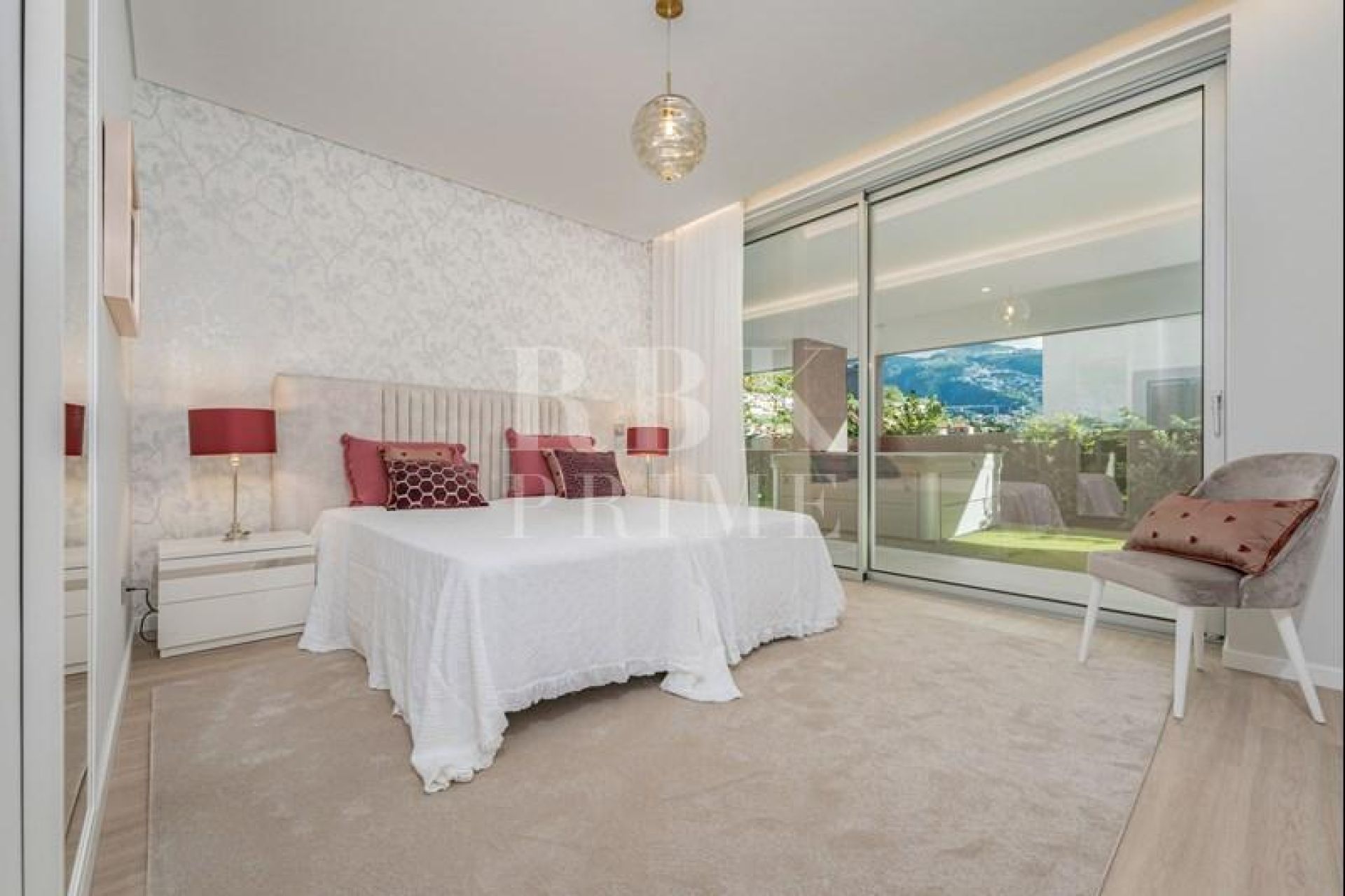 Available - Apartment - Madeira