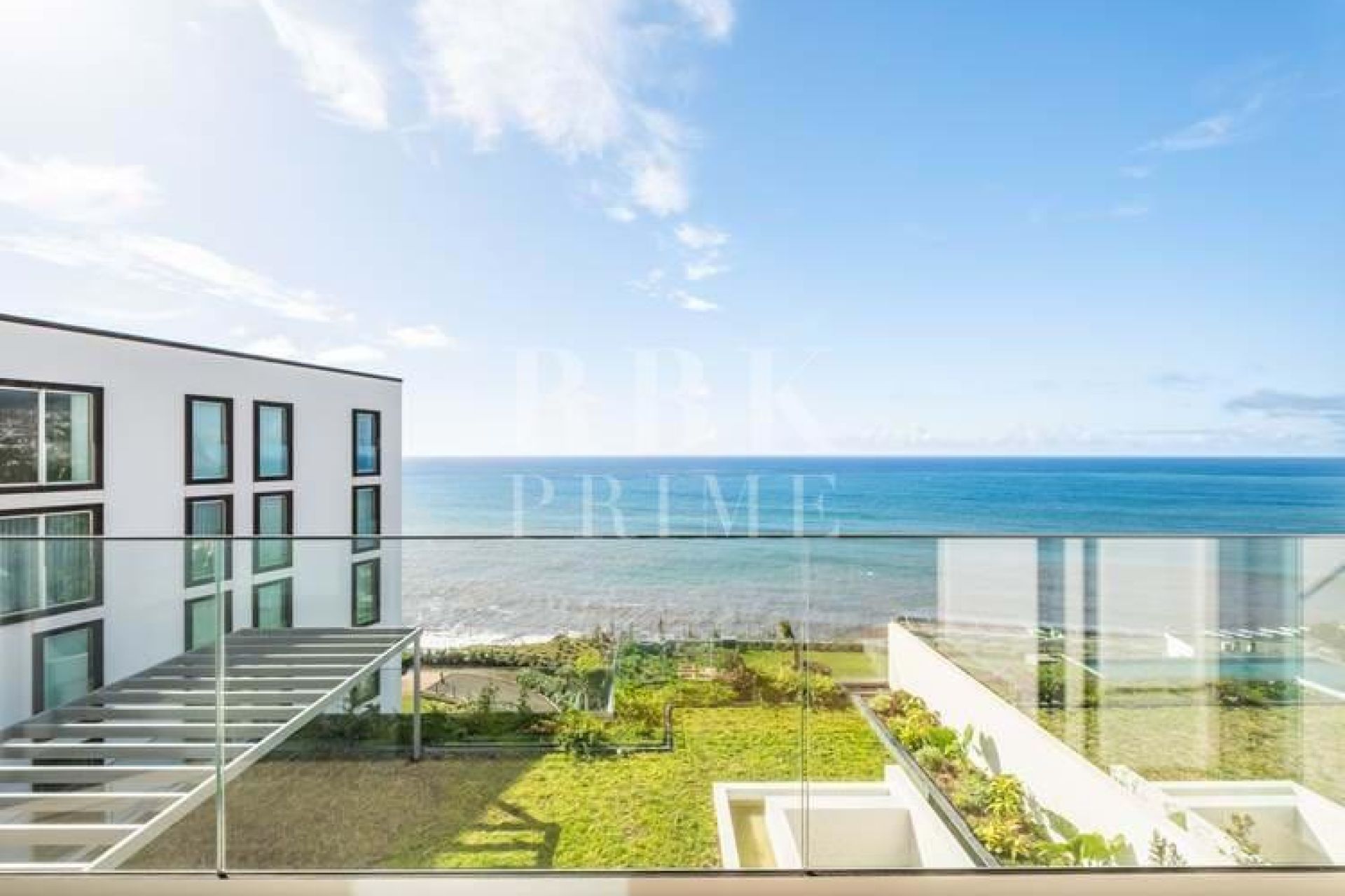 Available - Apartment - Madeira