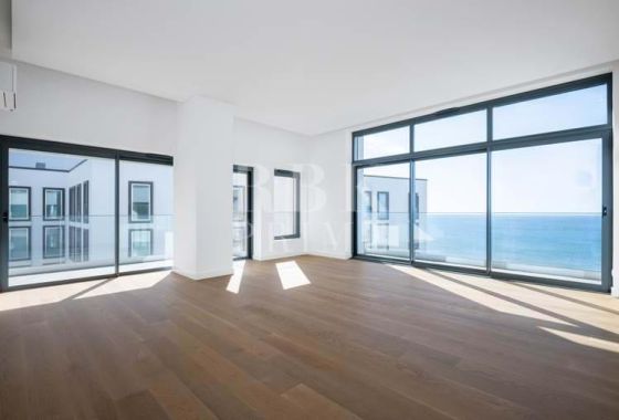 Apartment · Available - Madeira