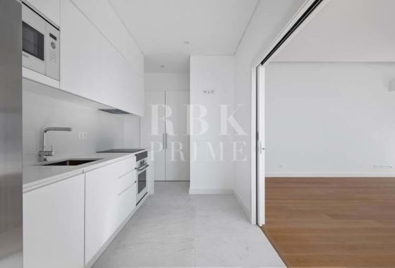 Apartment · Available - Madeira