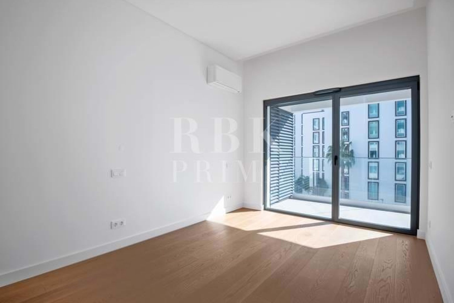 Available - Apartment - Madeira