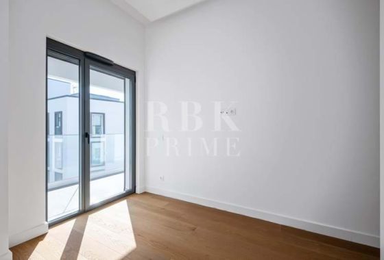 Apartment · Available - Madeira