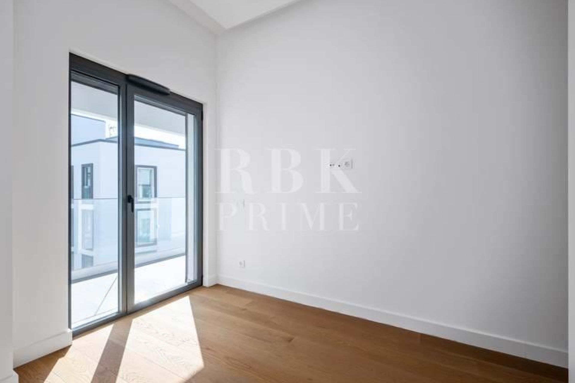 Available - Apartment - Madeira