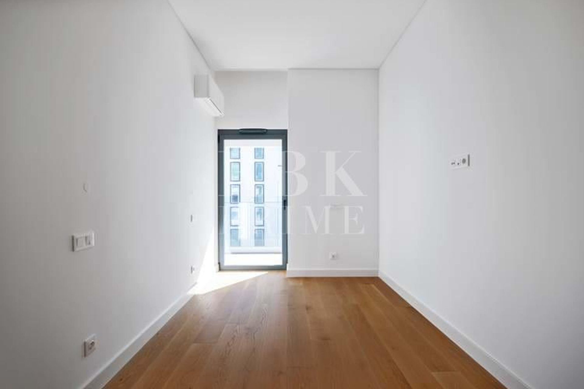 Available - Apartment - Madeira
