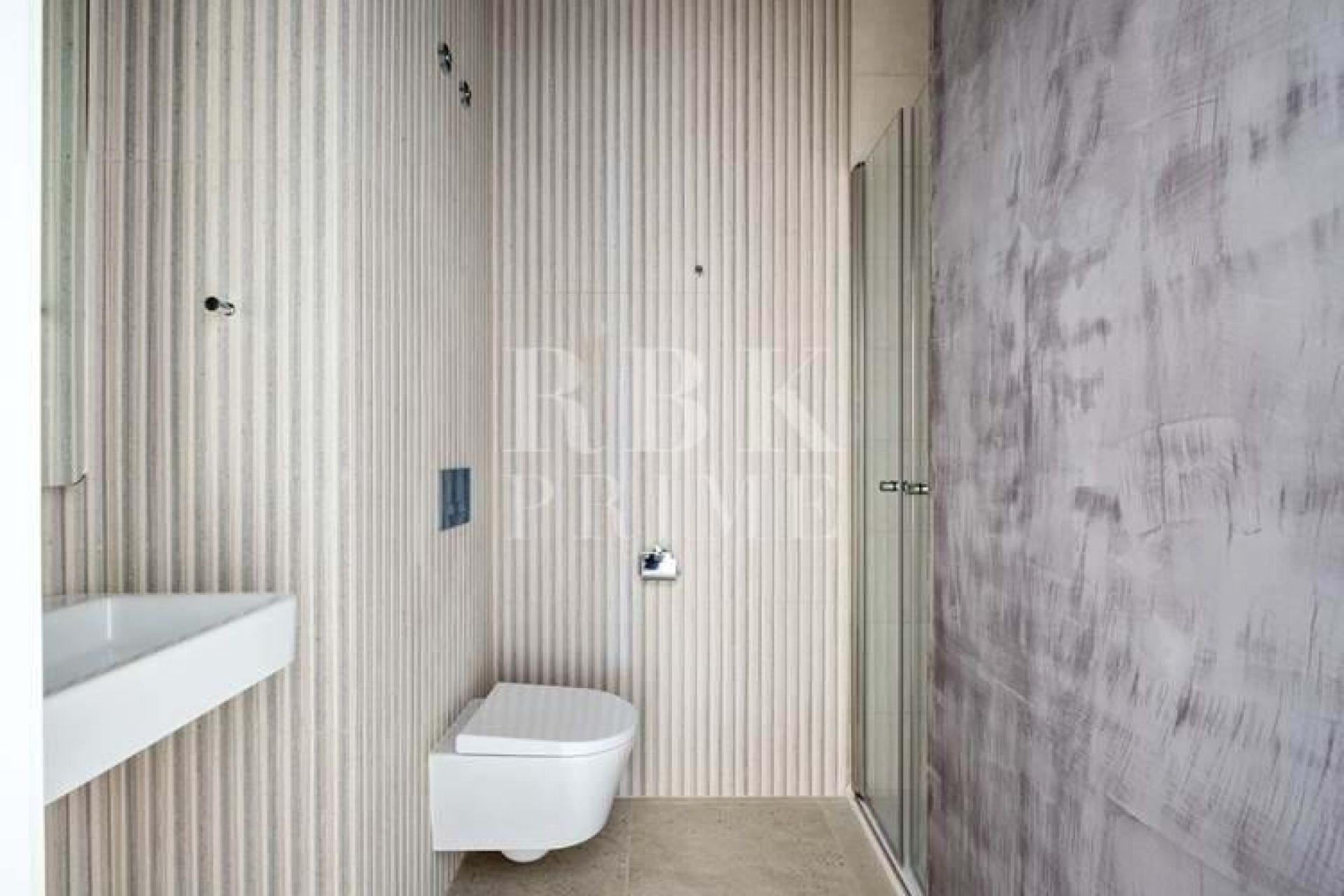 Available - Apartment - Madeira