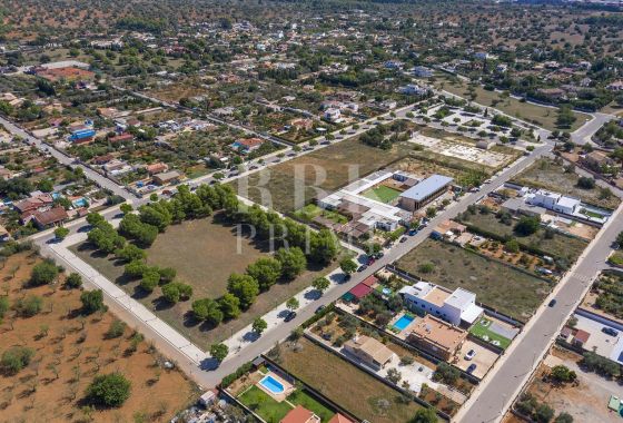 Urban plot · Available - Marratxí
