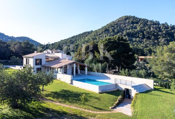 Available - Villa - Capdepera