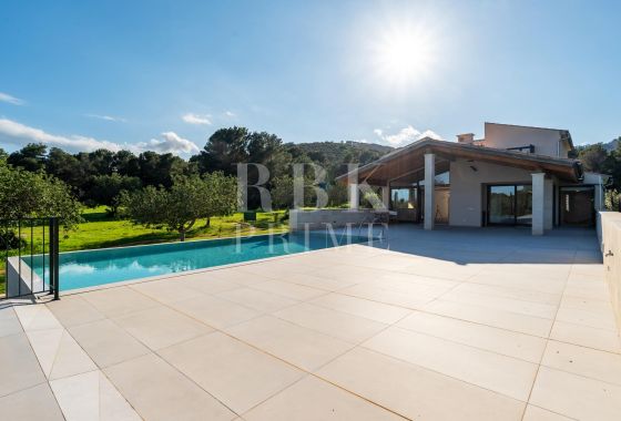 Available - Villa - Capdepera