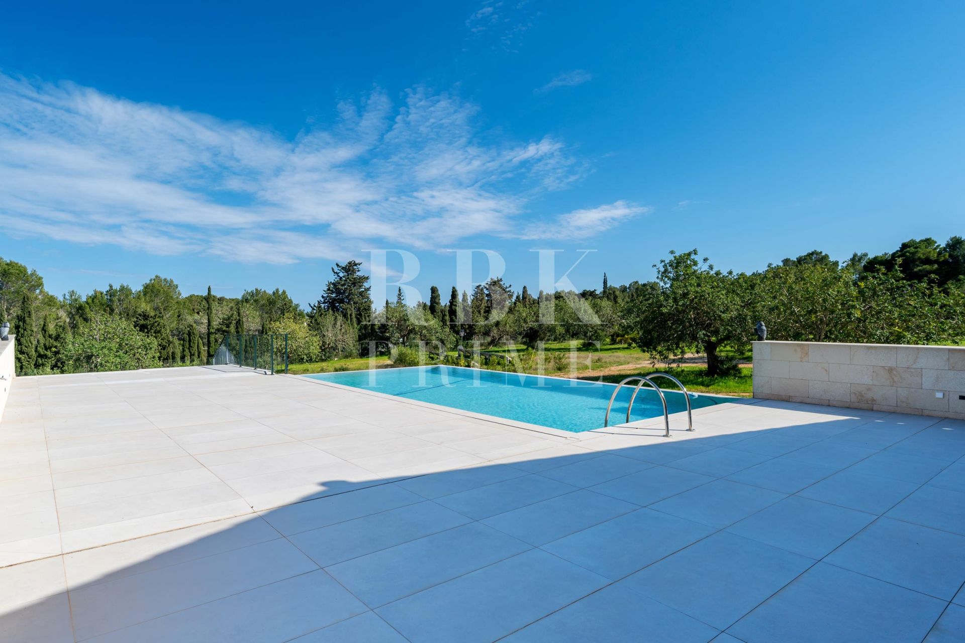 Available - Villa - Capdepera