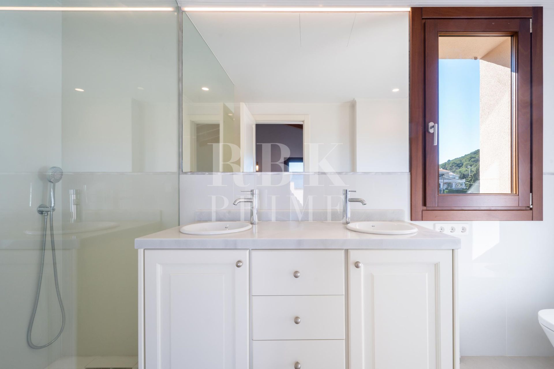 Available - Villa - Capdepera