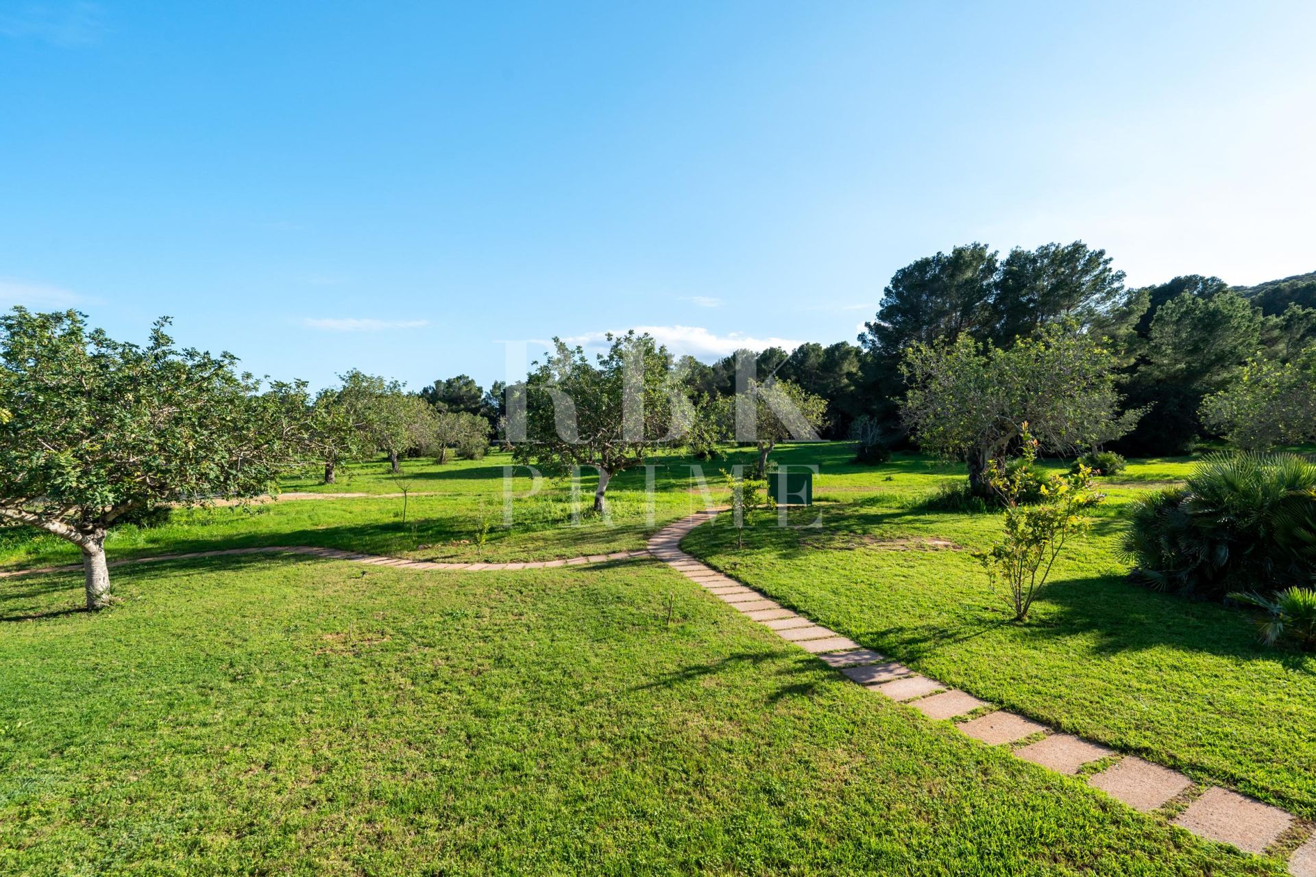 Available - Villa - Capdepera