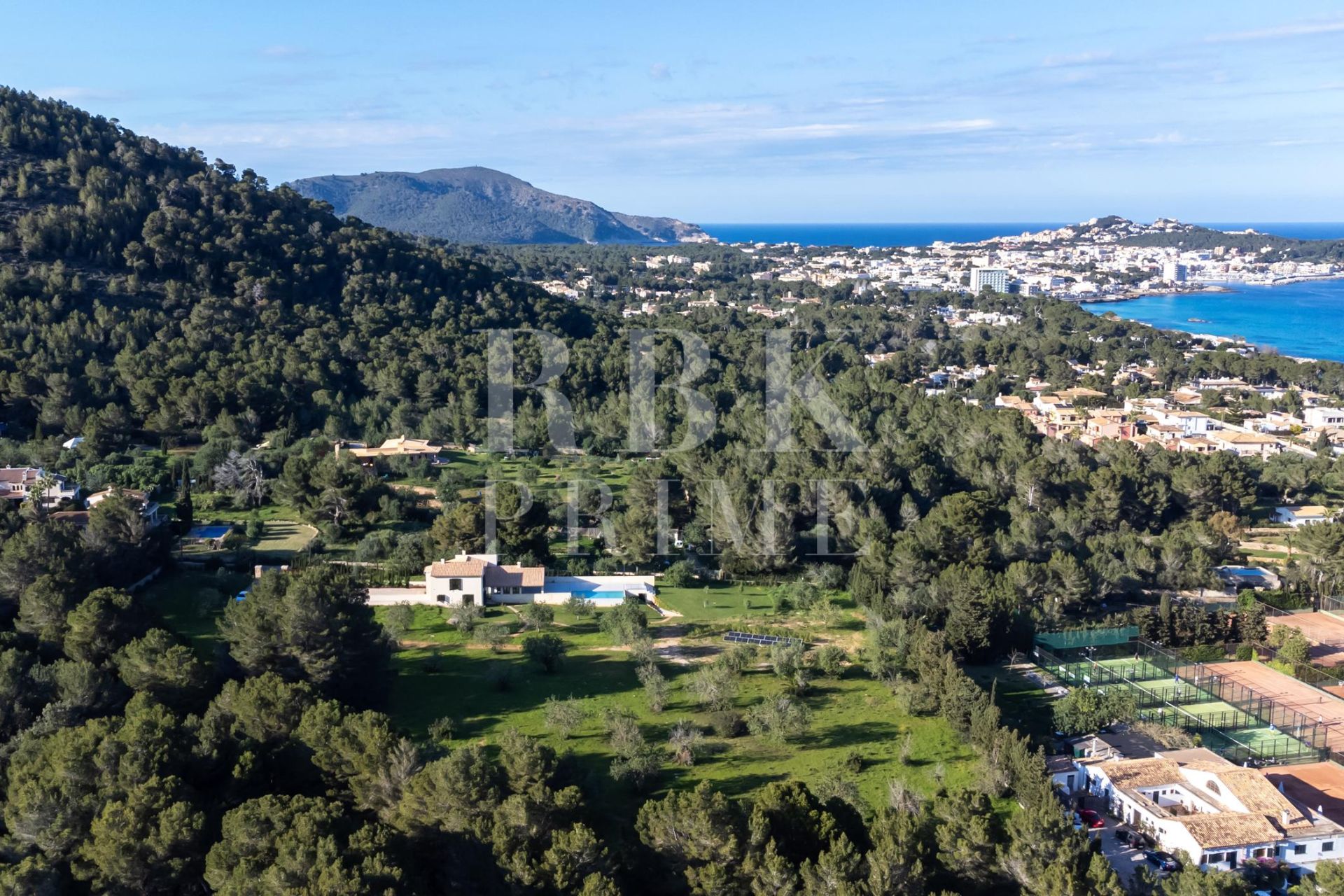 Available - Villa - Capdepera