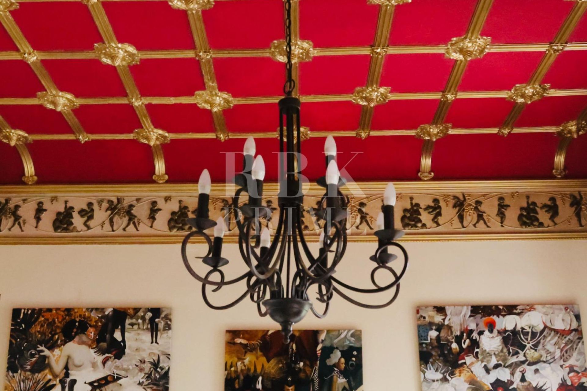 Available - Palace - Palma
