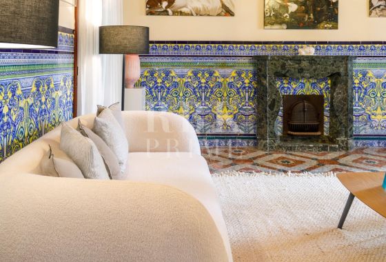 Palace · Available - Palma
