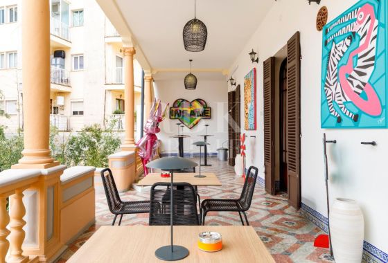 Palace · Available - Palma