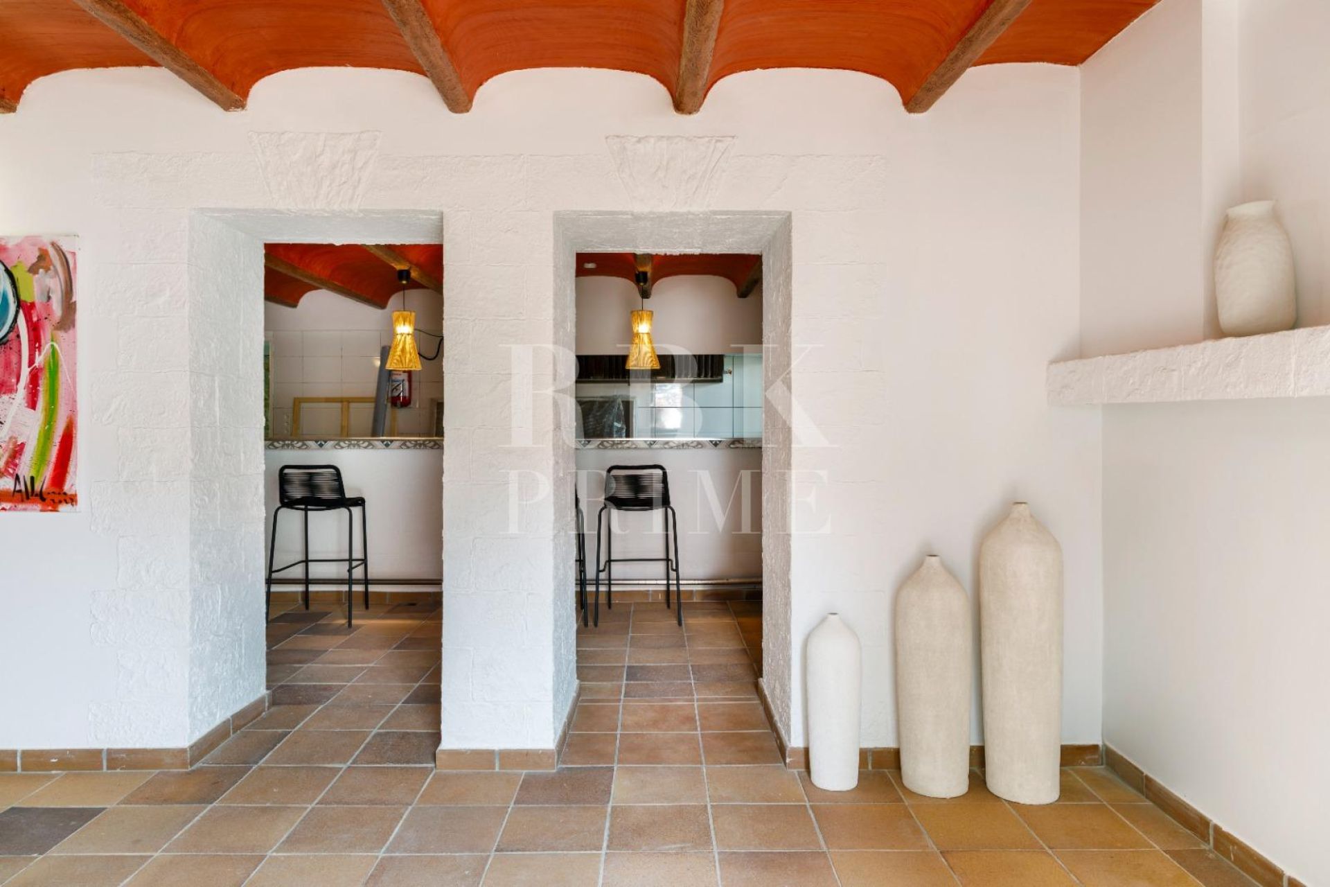 Available - Palace - Palma