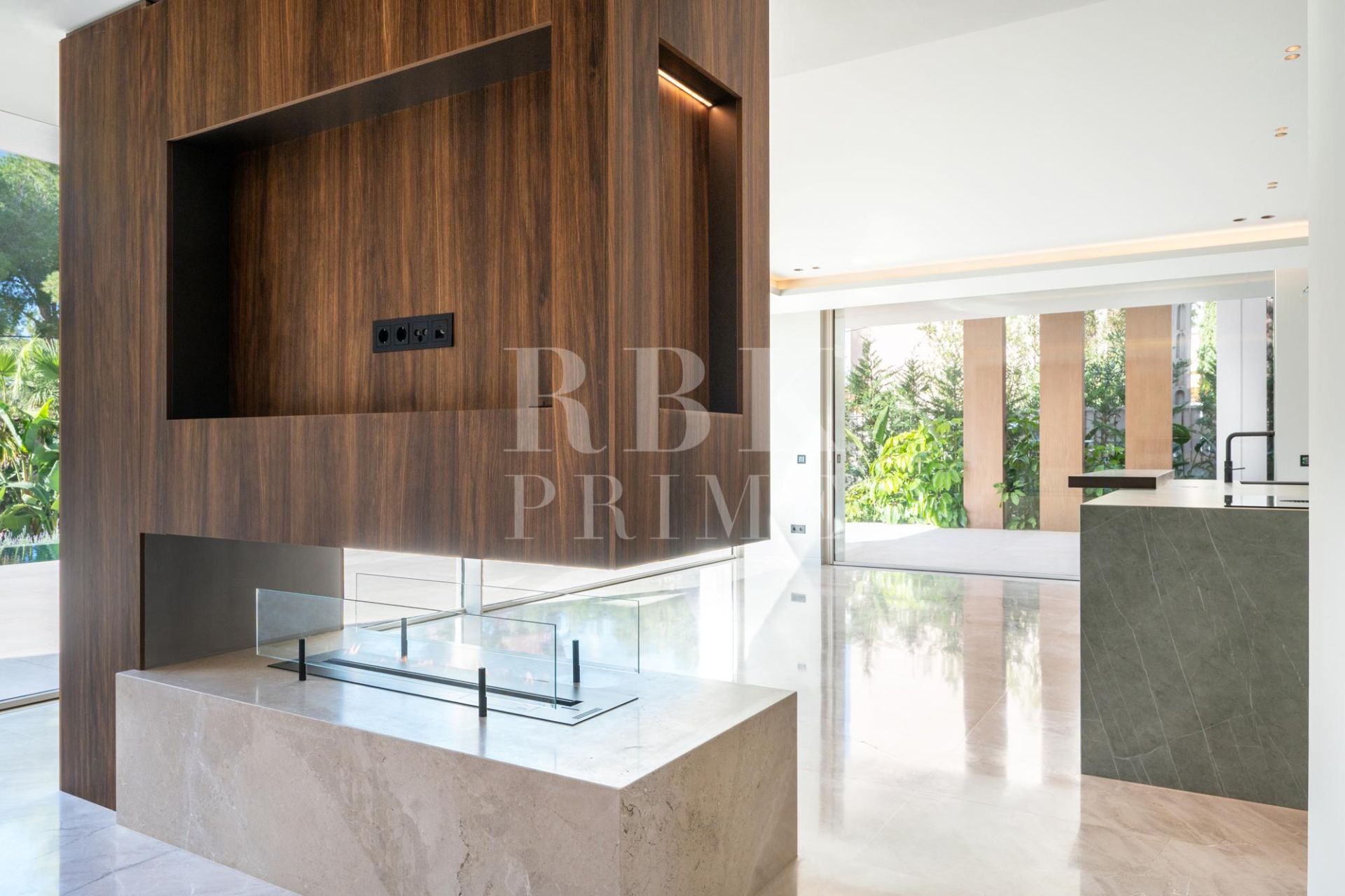 Available - Villa - Calvià