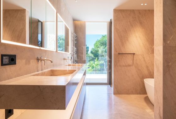 Villa · Available - Calvià
