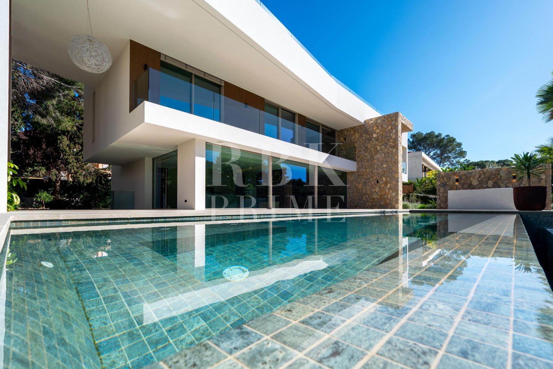 Available - Villa - Calvià