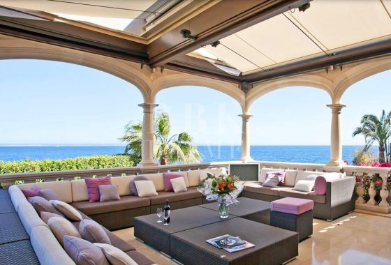 Villa · Available - Calvià