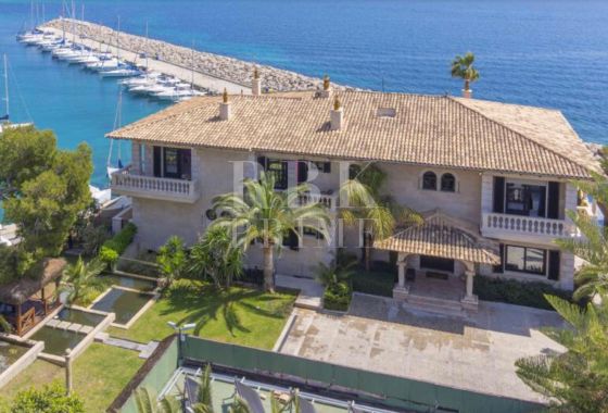 Villa · Available - Calvià