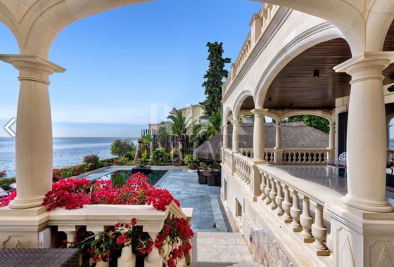 Villa · Available - Calvià