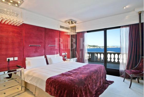 Villa · Available - Calvià