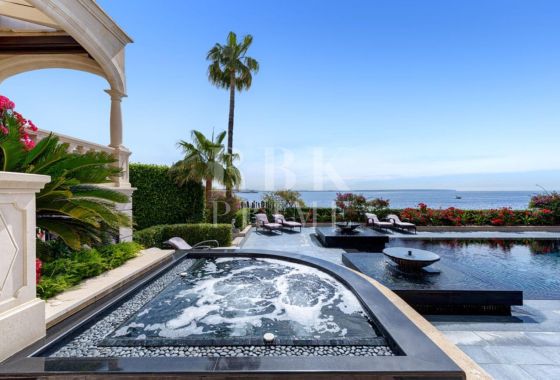 Villa · Available - Calvià