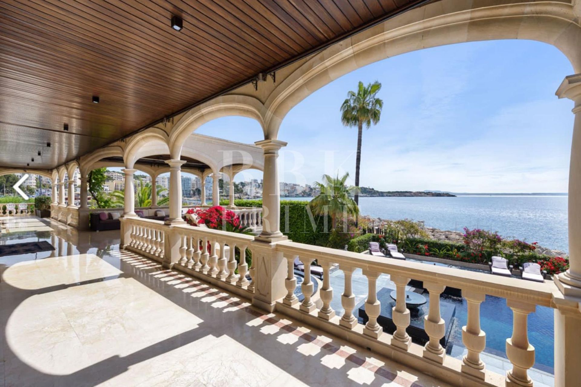 Available - Villa - Calvià