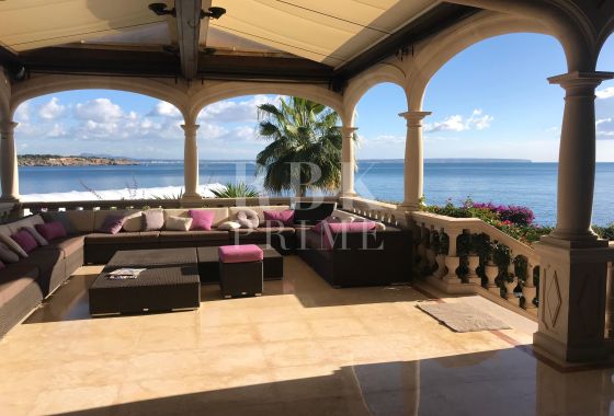 Villa · Available - Calvià