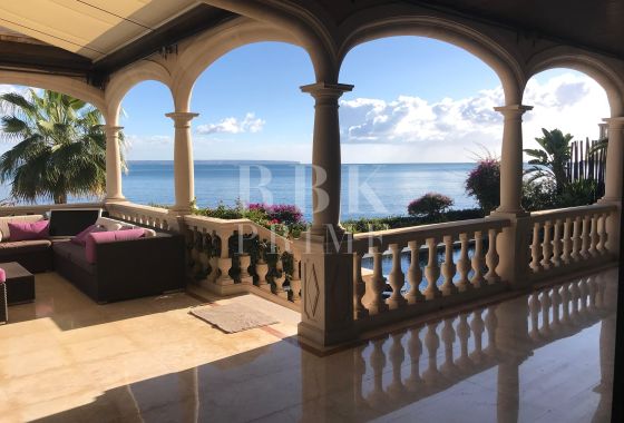 Villa · Available - Calvià