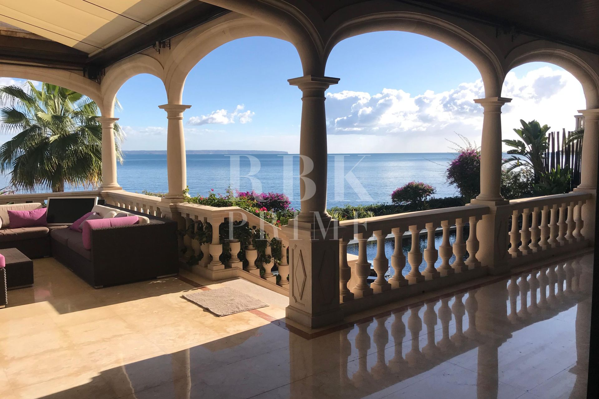 Available - Villa - Calvià