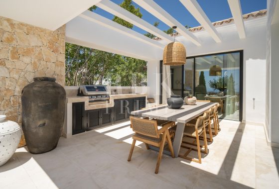 Villa · Available - Málaga