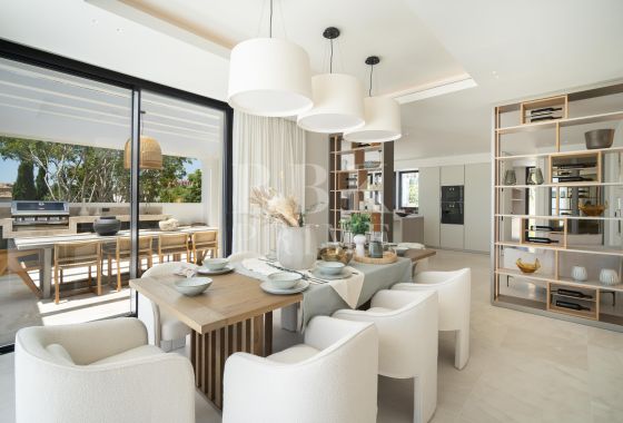 Villa · Available - Málaga