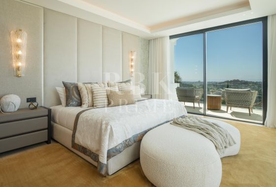 Villa · Available - Málaga