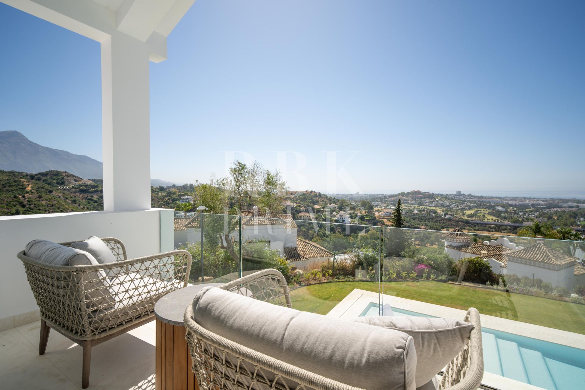 Available - Villa - Málaga - Costa del Sol