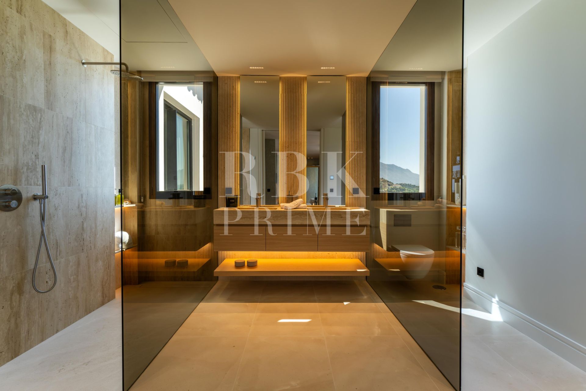 Available - Villa - Málaga - Costa del Sol