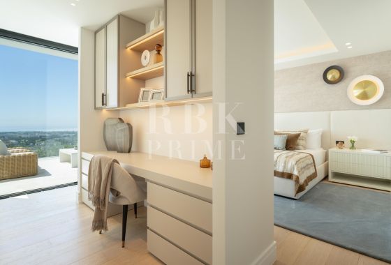 Villa · Available - Málaga