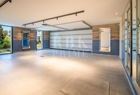 Villa · Available - Málaga