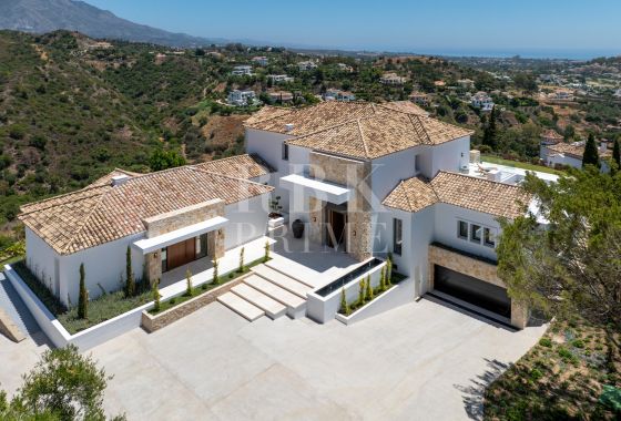 Villa · Available - Málaga
