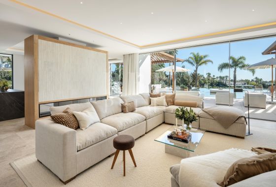 Villa · Available - Málaga