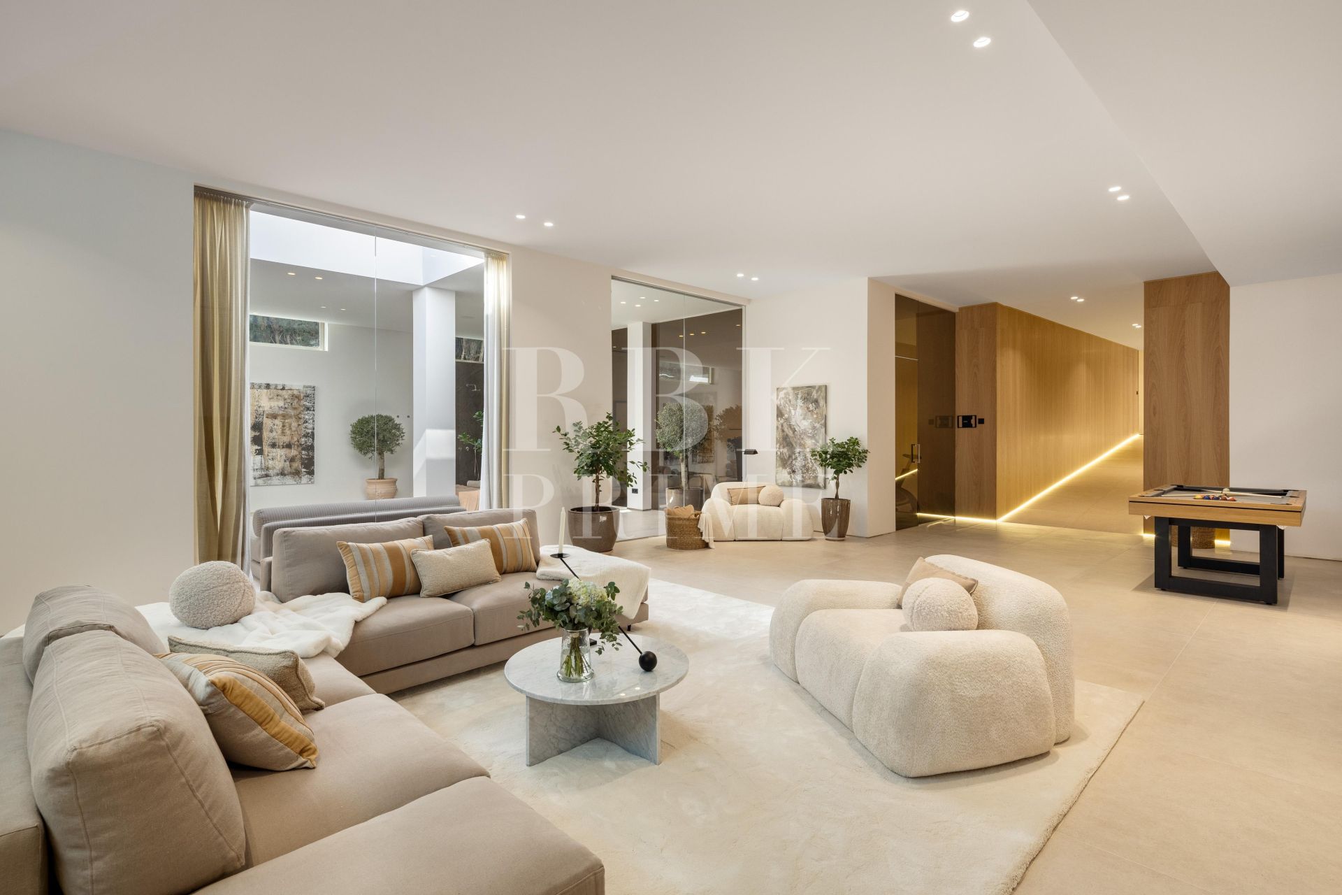 Available - Villa - Málaga - Costa del Sol
