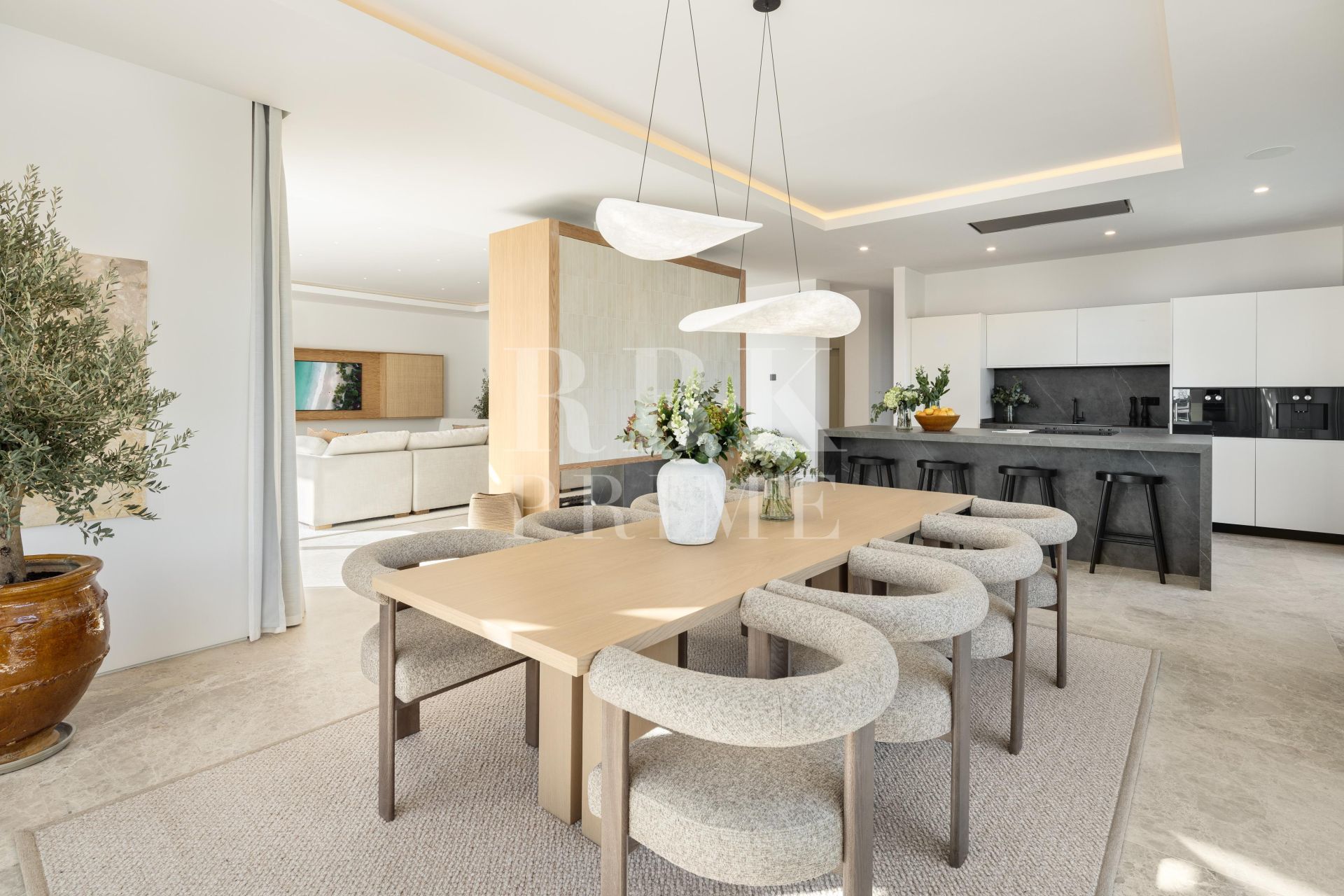 Available - Villa - Málaga - Costa del Sol