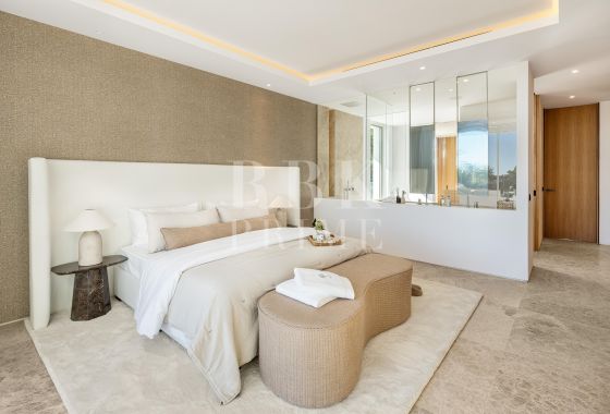 Villa · Available - Málaga